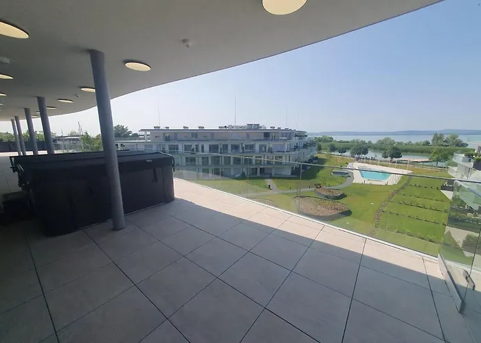 Apartment Szemesbay By Bltn